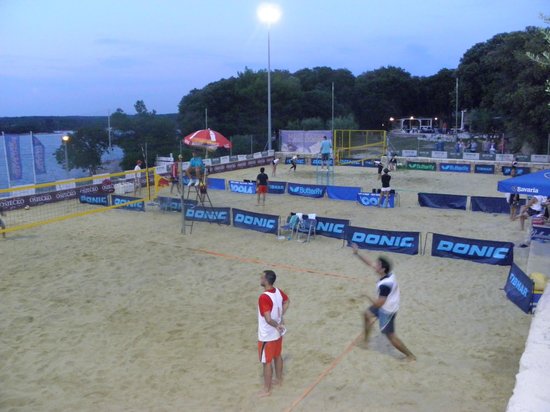 Sport center Montraker