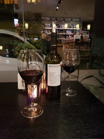 Enoteca Wine & Friends