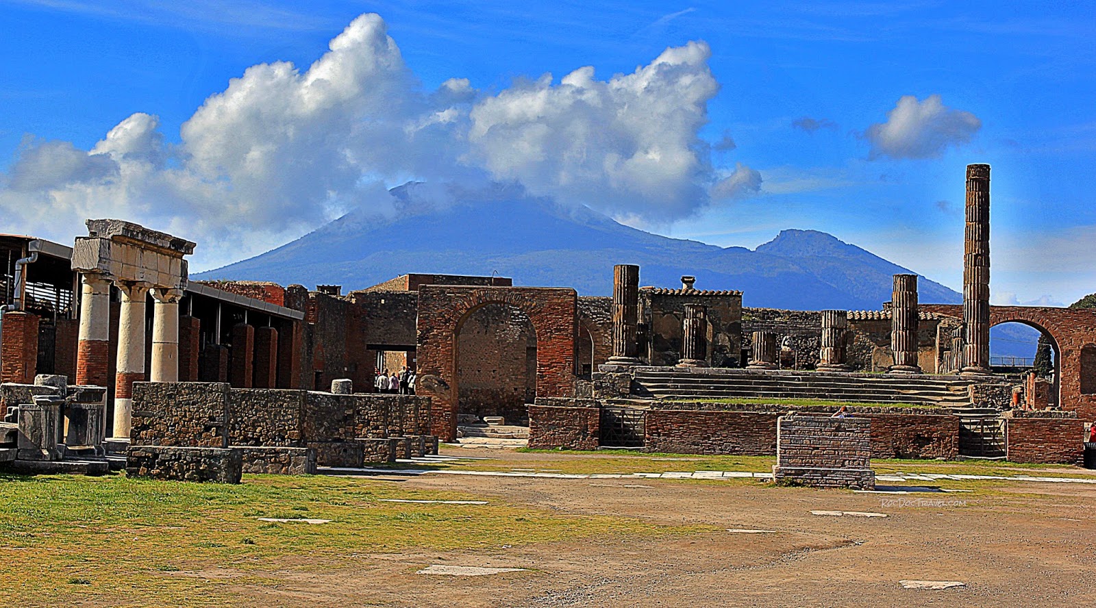 Pompeii Transfer Car