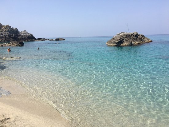 Il Faro Wine Bar - Agroturistica Monte Poro Capo Vaticano