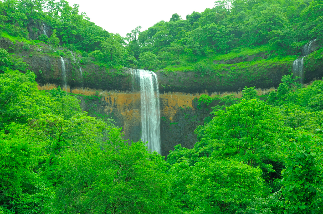 Sawatsada Waterfall