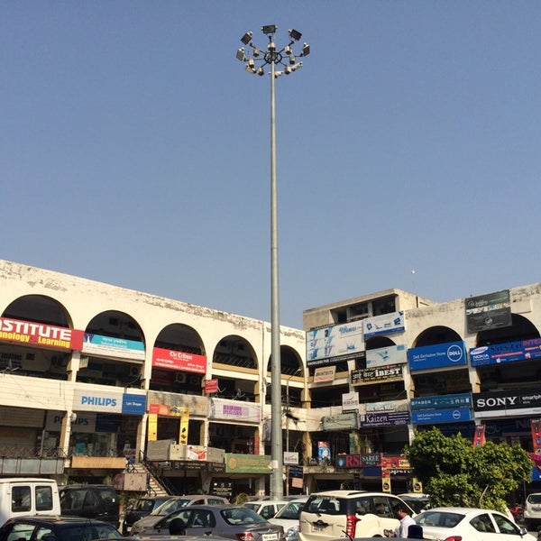 Nehru Shopping Complex