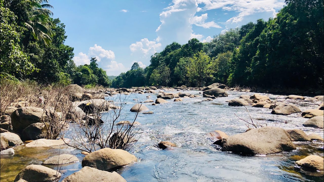 Arippara Waterfalls