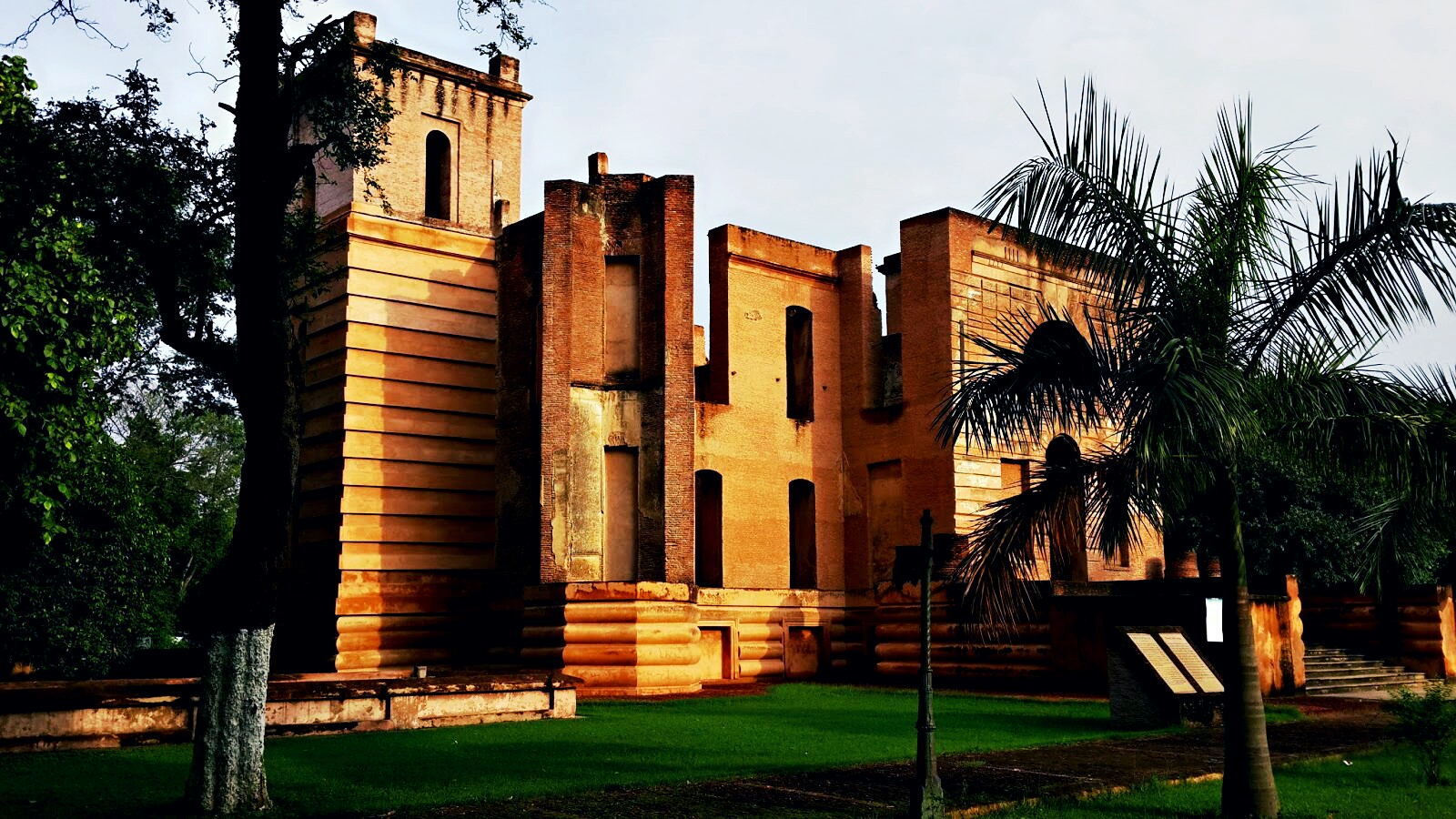 Dilkusha Kothi Palace