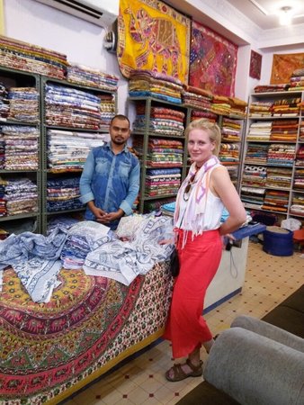 Radhe Textiles - The Textile World