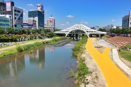 Mokcheokgyo Bridge