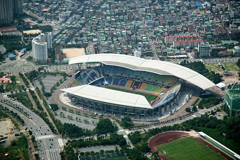 Suwon World Cup Stadium