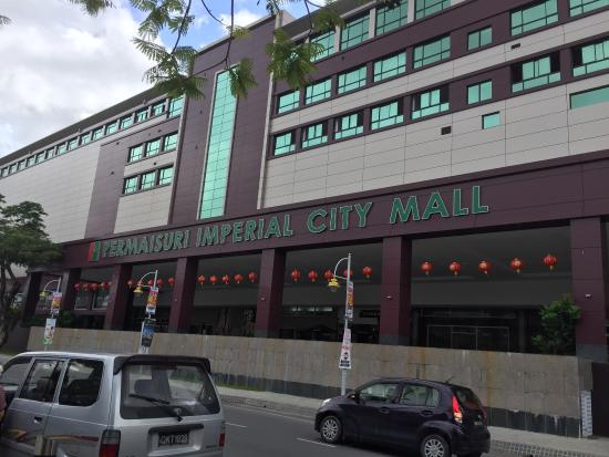 Boulevard Hypermarket (Imperial Mall)