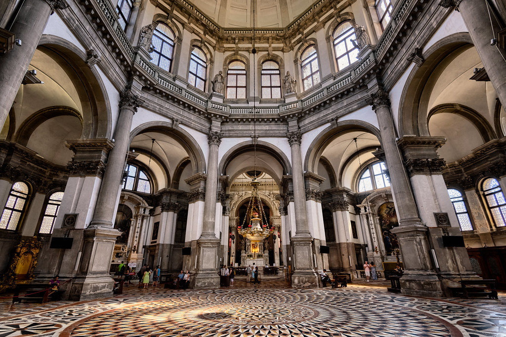 Basilica di Santa Maria della Neve