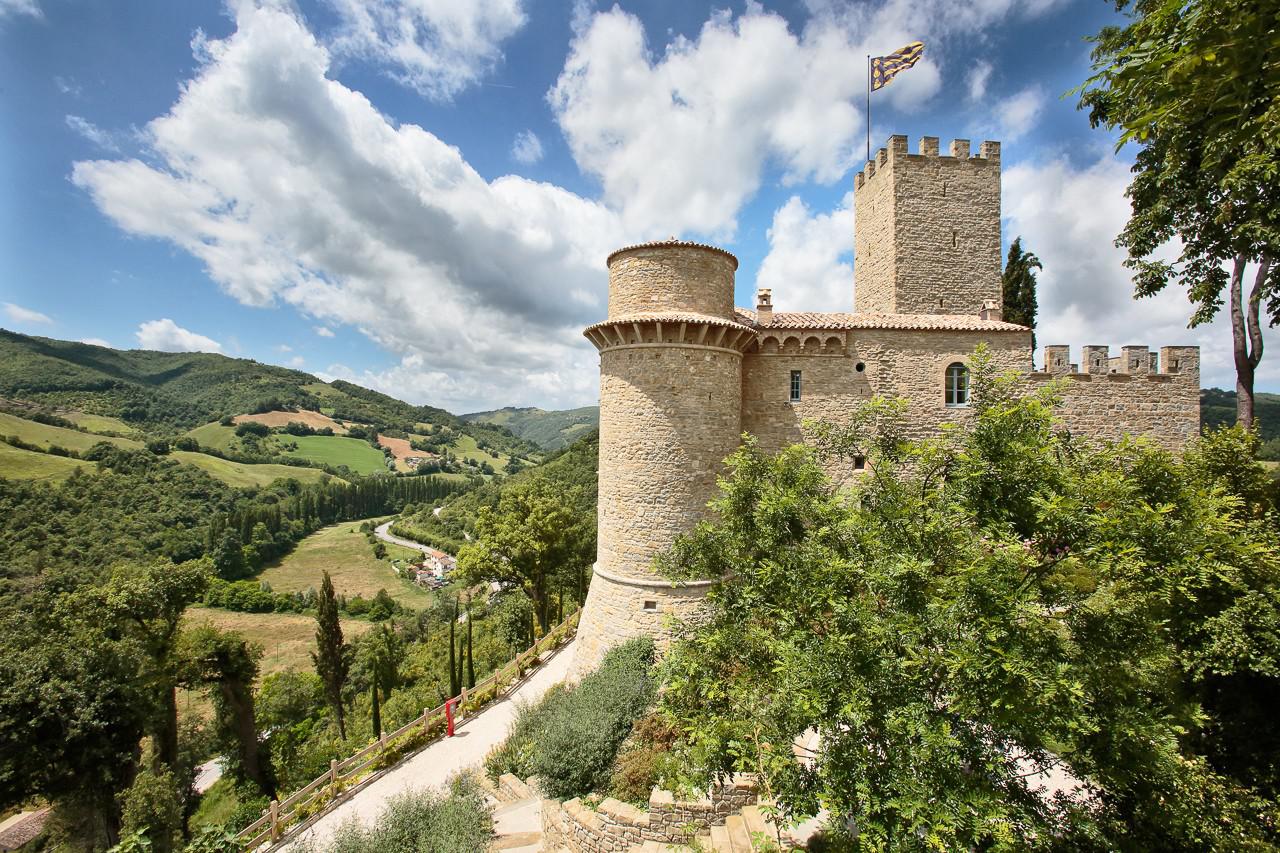 Castello di Castelleone
