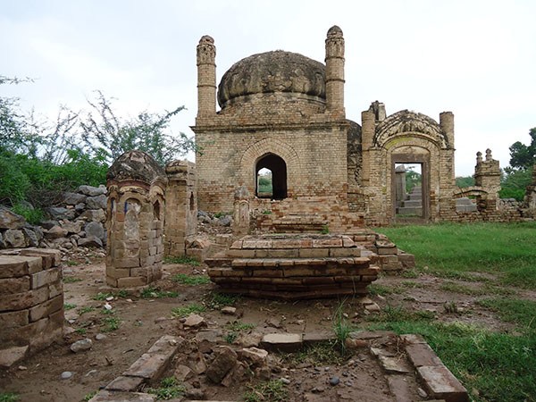 Durrani Graveyard