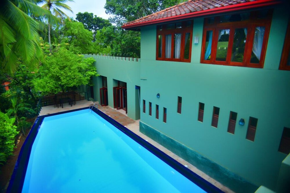 Tropical Gem
