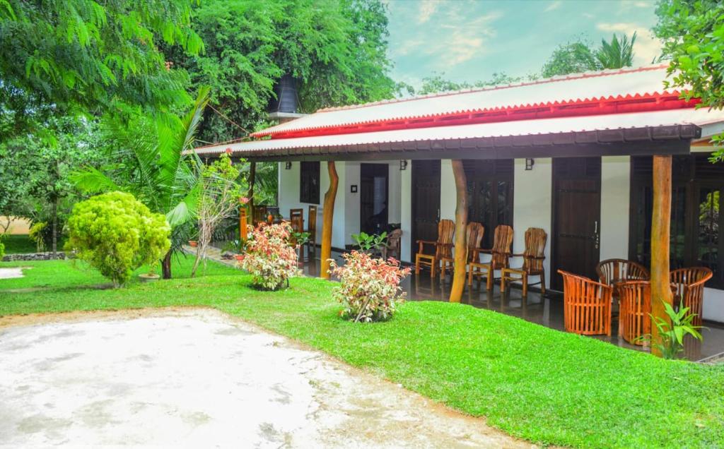Habarana Travel House