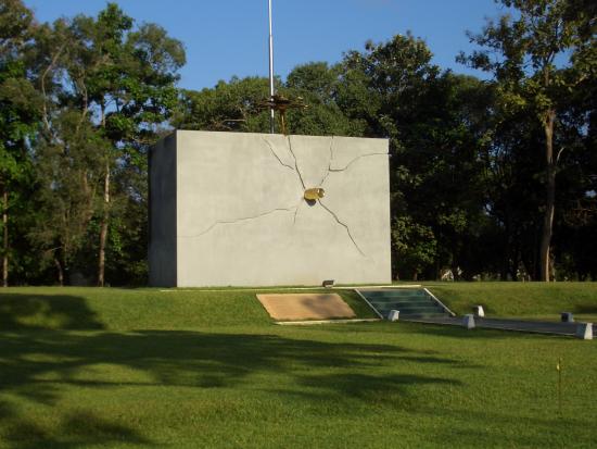 Kilinochchi War Memorial