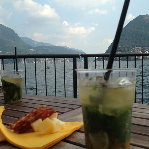 El Mojito Tropical Lounge