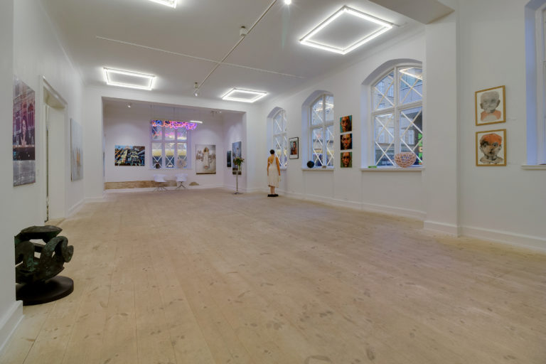 Gallery V58