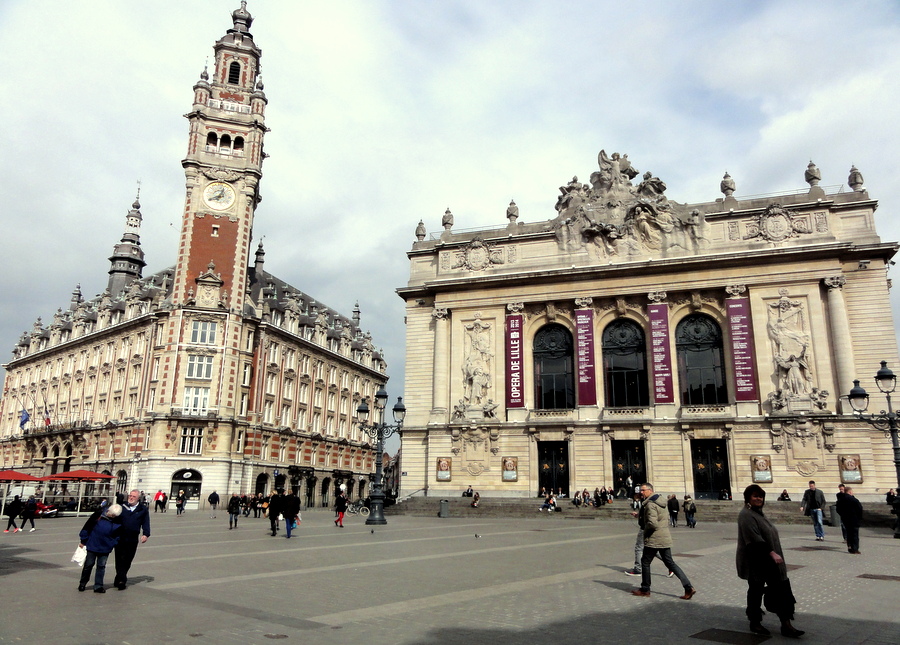 Place du Theatre
