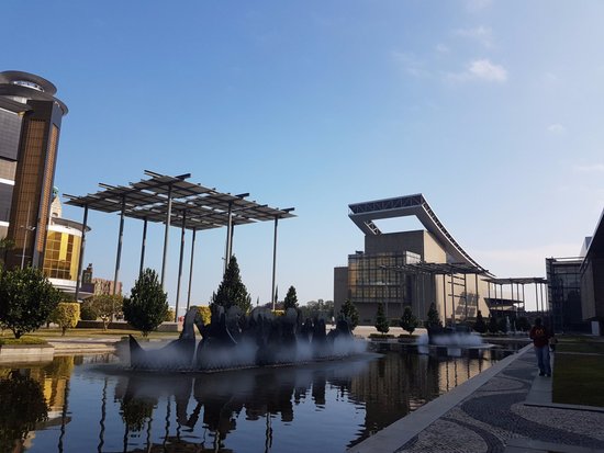 Art Plaza