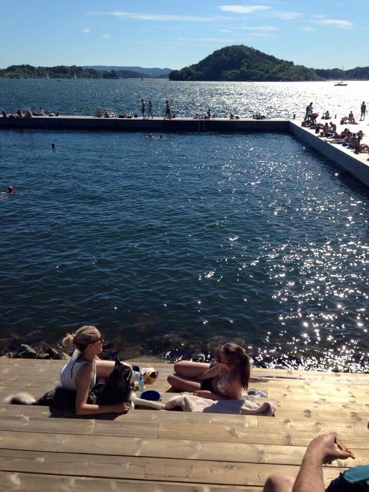 Holmlia Public Pool
