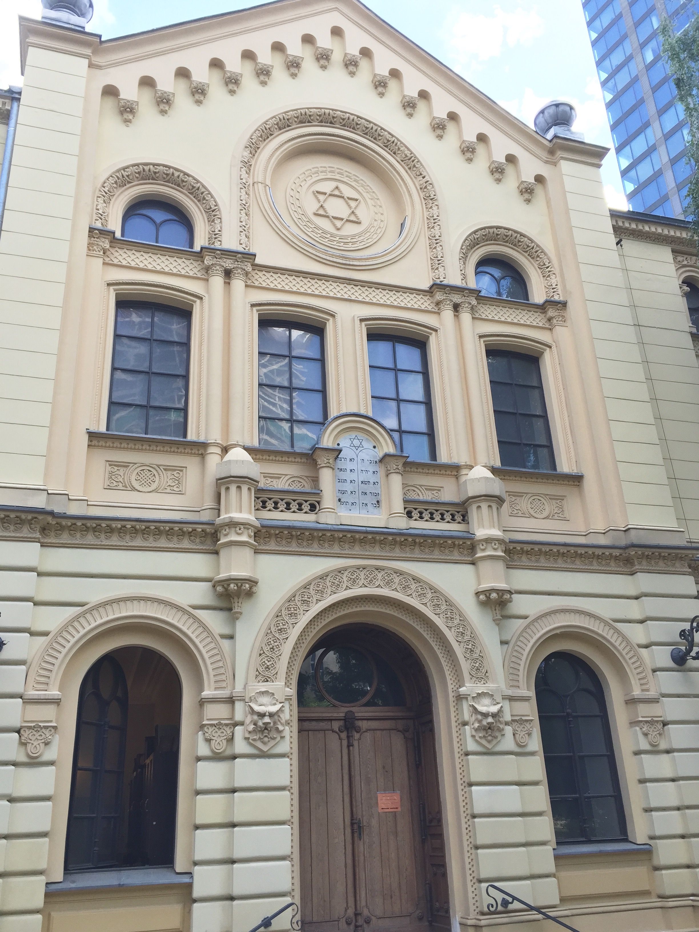 Nozyk Synagogue