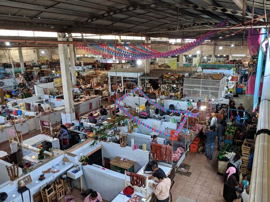 El Tzitz Cooking School