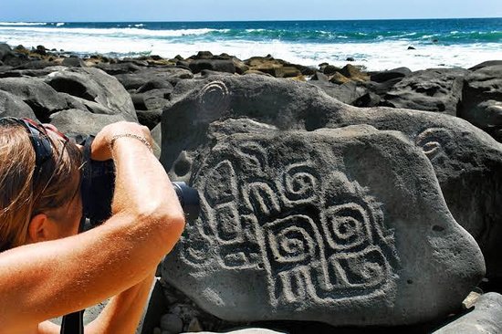 Piedras Las Labradas Petroglyphs