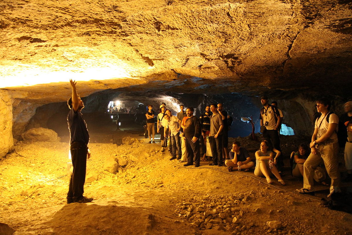 Aba Hacohen Cave