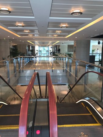 Al-Raya Shopping Center