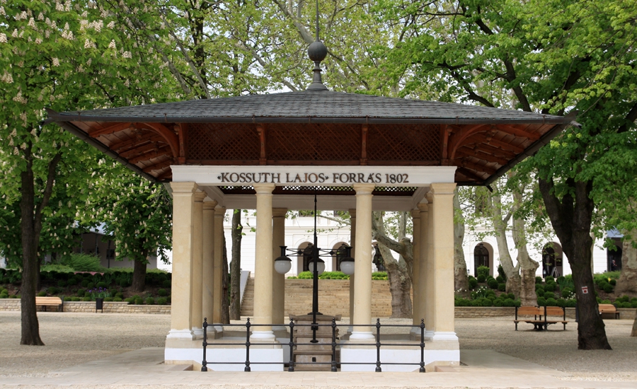 Kossuth Lajos Drinking Hall