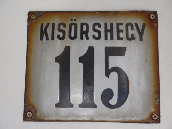 ValiBor-Vali Peter Boraszata