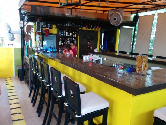 Twisted Palms Rooftop Lounge