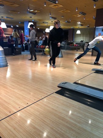 Bowling Gulliver