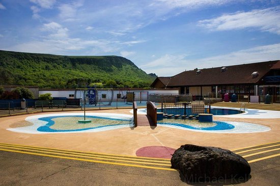 Benone Tourist Complex