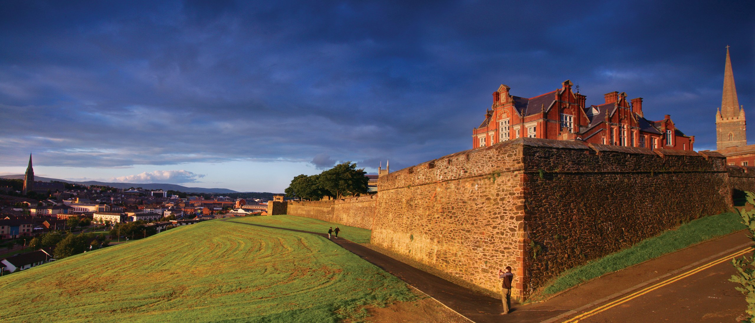 Walled city Londonderry