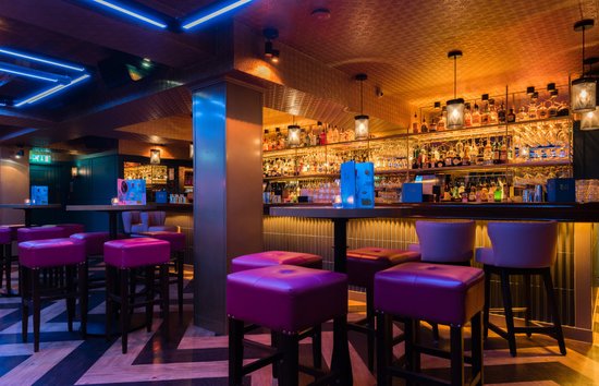 Be At One Cocktail Bar