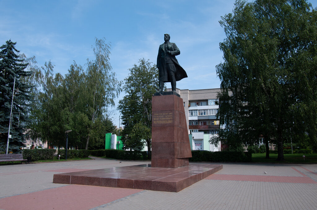 Monument to I. D. Chernyakhovsky