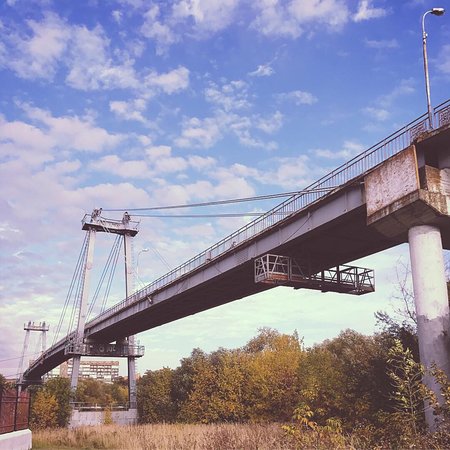 Novlyanskiy Pedestrian Bridge