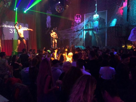 Endgi Show Bar
