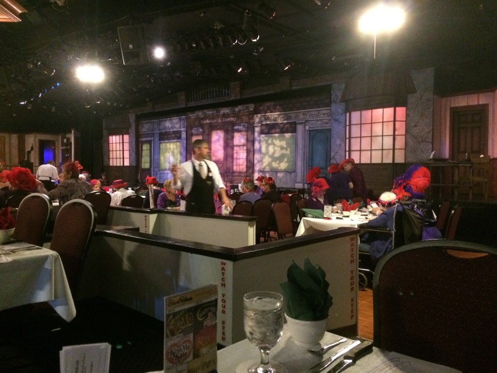 Show Palace Dinner Theater