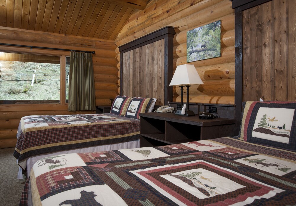 320 Guest Ranch