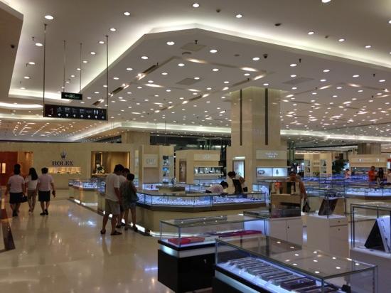 Yansha Youyi Shangcheng(Jinyuan)