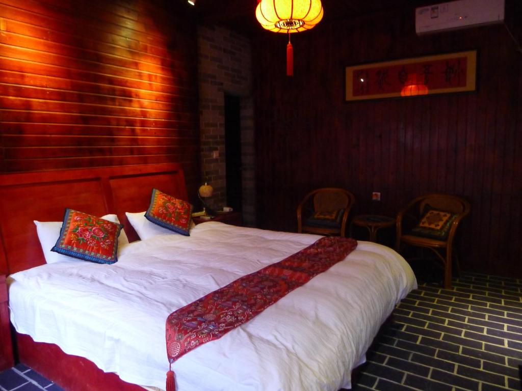 ShangYe BuXingJie (JiaoTong DaSha Nan)