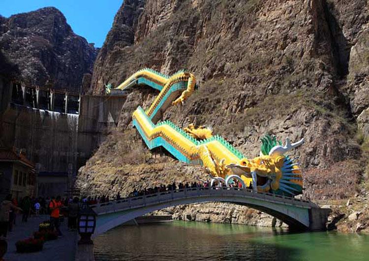 Shuijing Villa of Qinglong Gorges