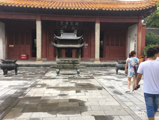 Dangyang Guan Mausoleum