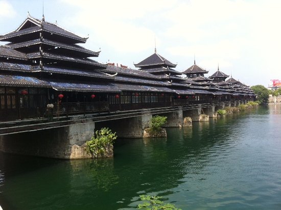 Longjin Wind-rain Bridge