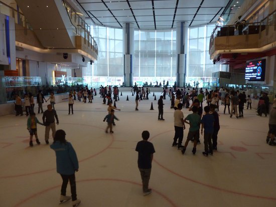 Ice Rink (Elements Mall)