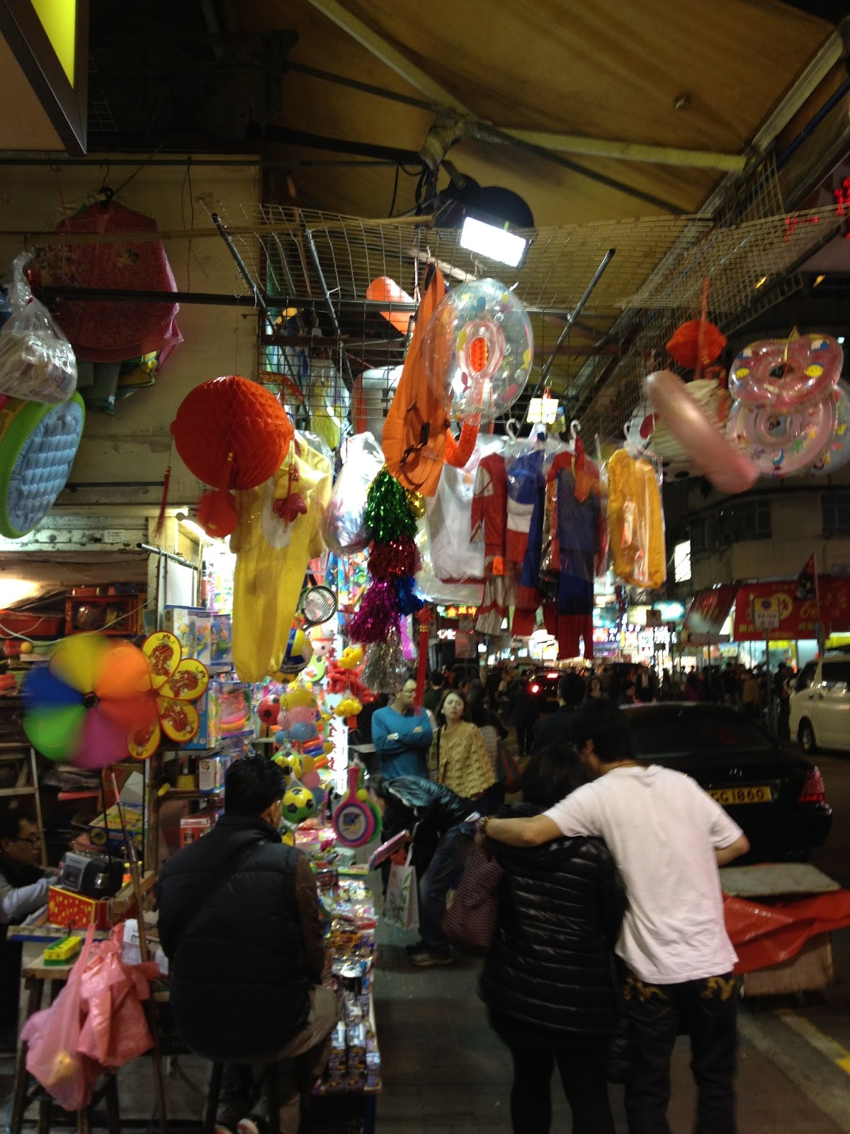 Goldfish Street (Tung Choi Street)