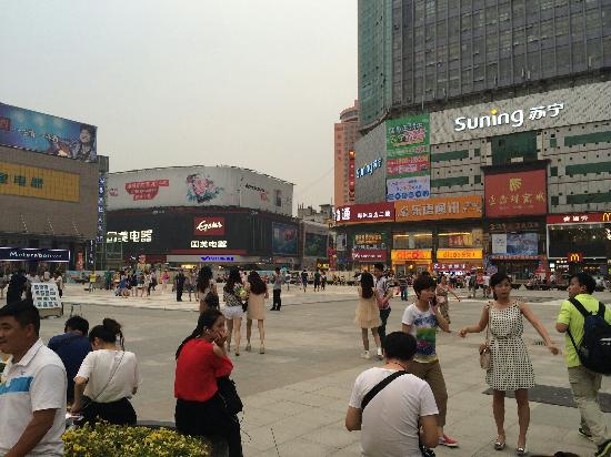 BaiKeLong ShangYe BuXingJie