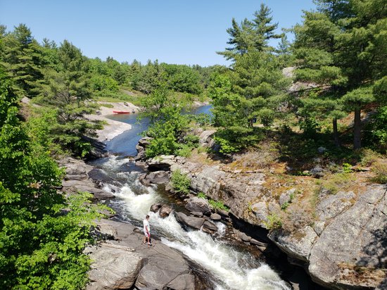 McCrae Lake Conservation Trail