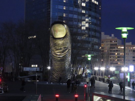 Sculpture de César, Le pouce
